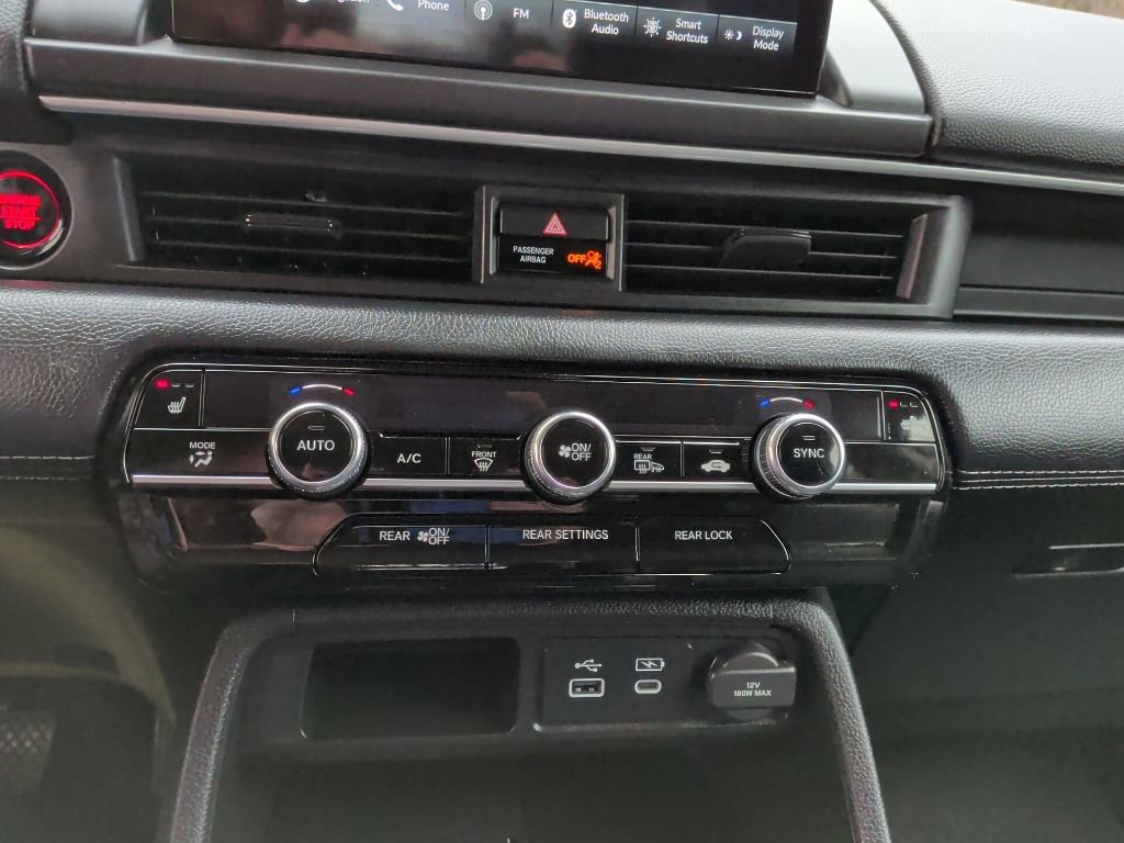 Certified 2023 Honda Pilot Touring image 22