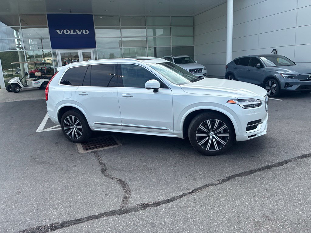 Certified 2024 Volvo XC90 B5 Core w/ Climate Package AWD/4WD image 2