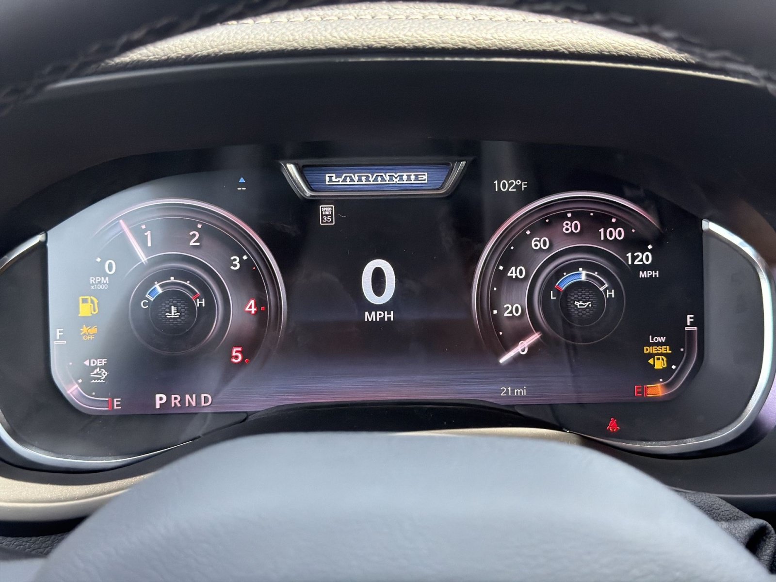New 2026 RAM 2500 Laramie AWD/4WD image 17
