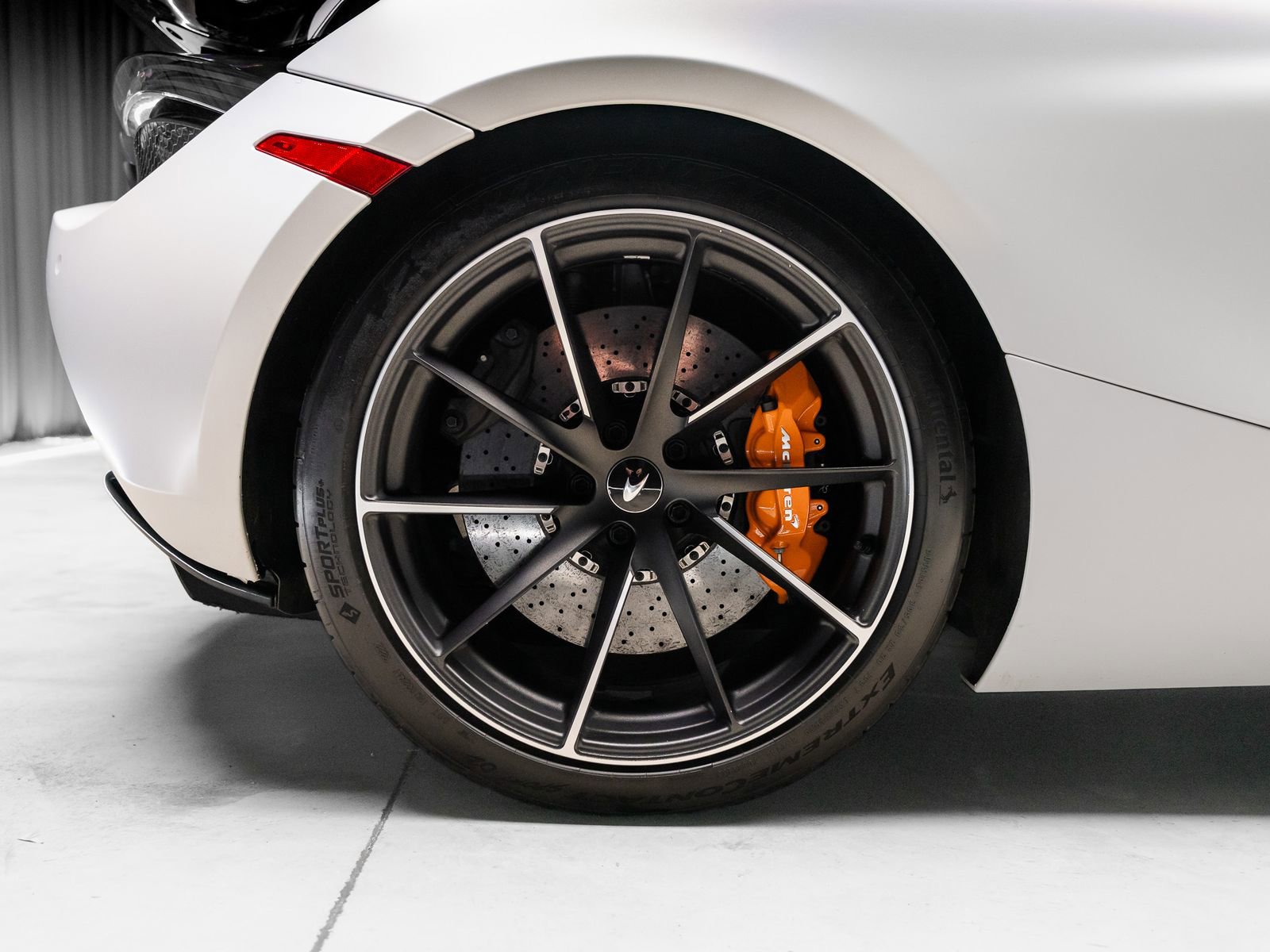 Used 2021 McLaren 720S Luxury RWD image 35