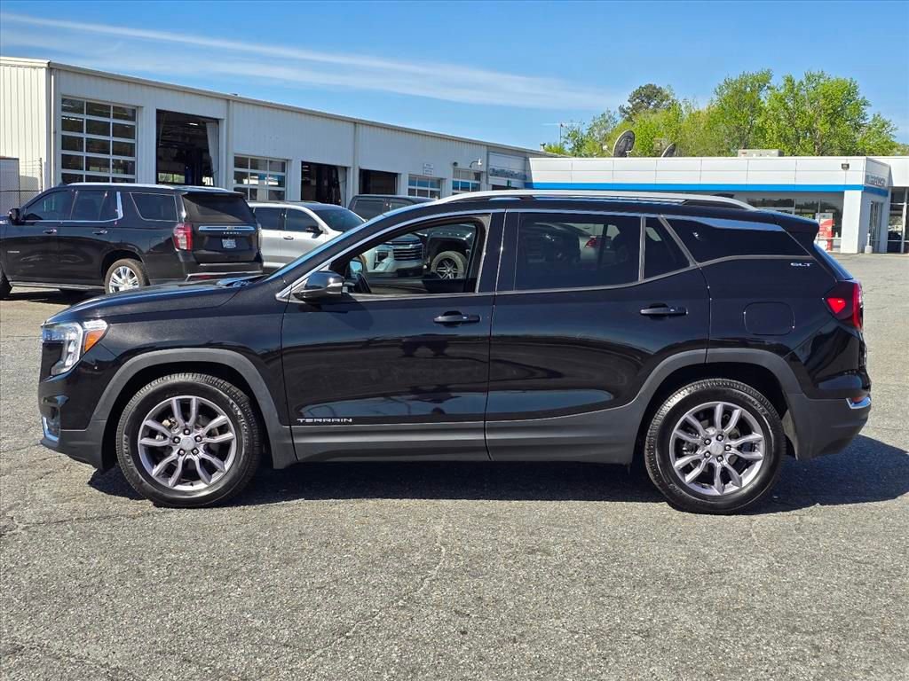 Used 2023 GMC Terrain SLT FWD image 23