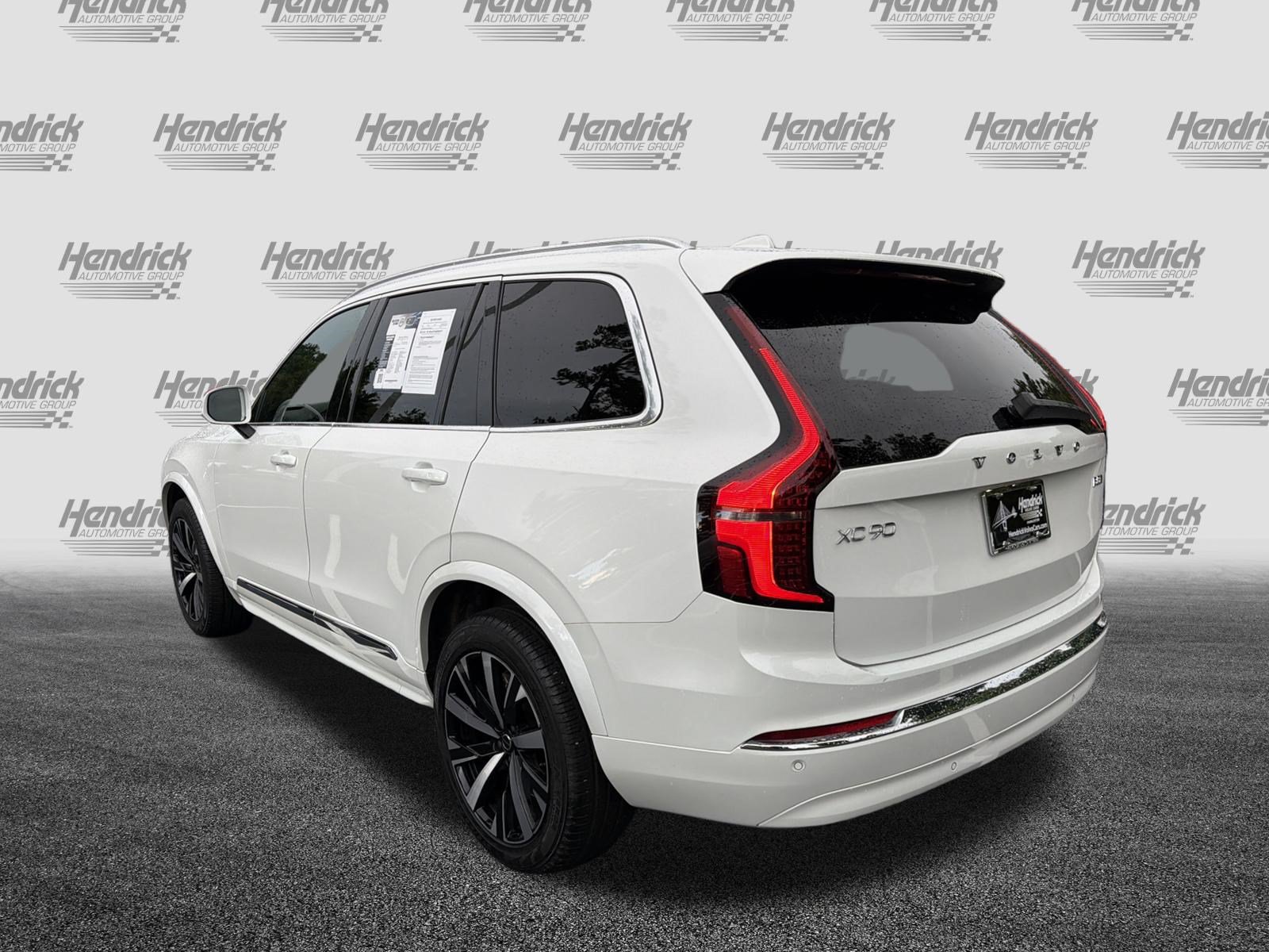 Used 2025 Volvo XC90 B5 Core AWD/4WD image 8