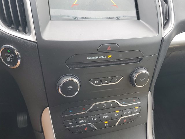 Used 2018 Ford Edge SEL w/ Equipment Group 201A AWD/4WD image 27