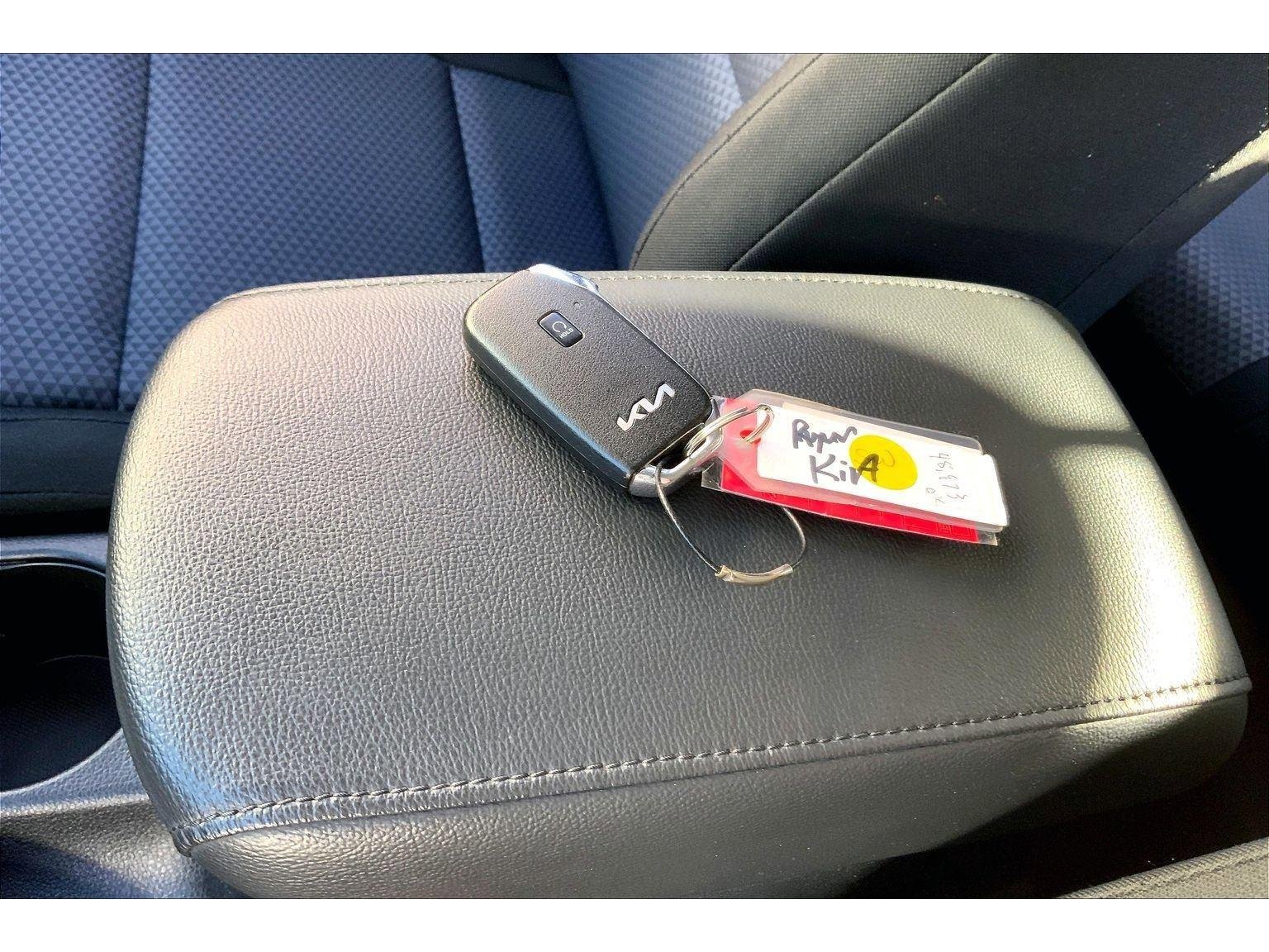 Used 2023 Kia Soul S image 12