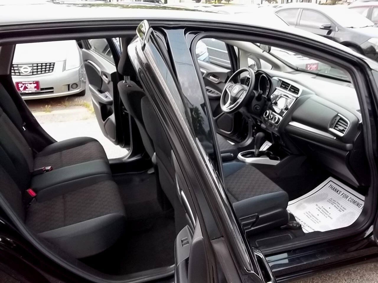 Used 2016 Honda Fit LX image 4