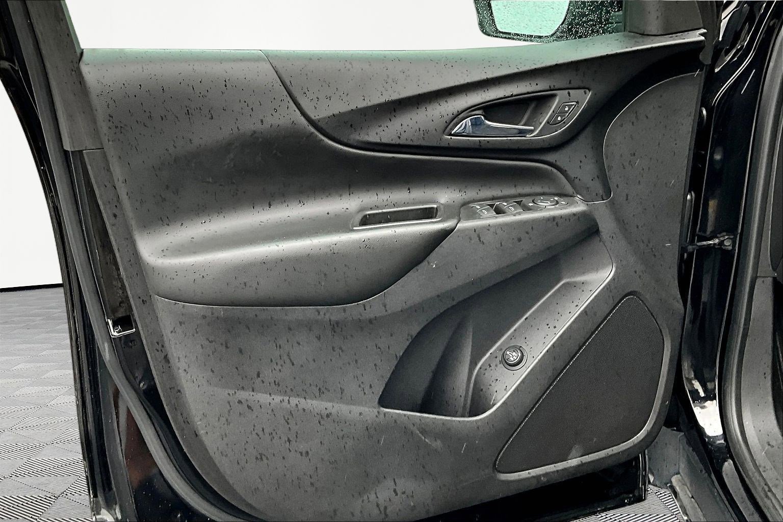Used 2020 Chevrolet Equinox LT w/ Driver Convenience Package FWD image 20