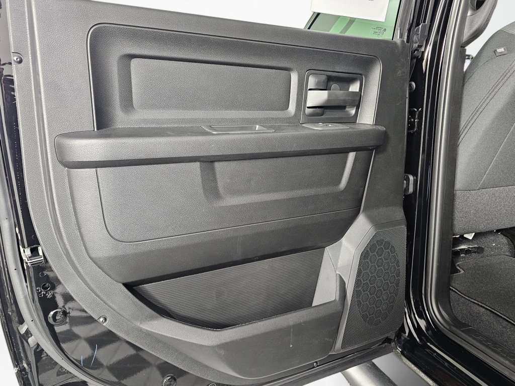 New 2026 RAM 3500 Tradesman AWD/4WD image 32
