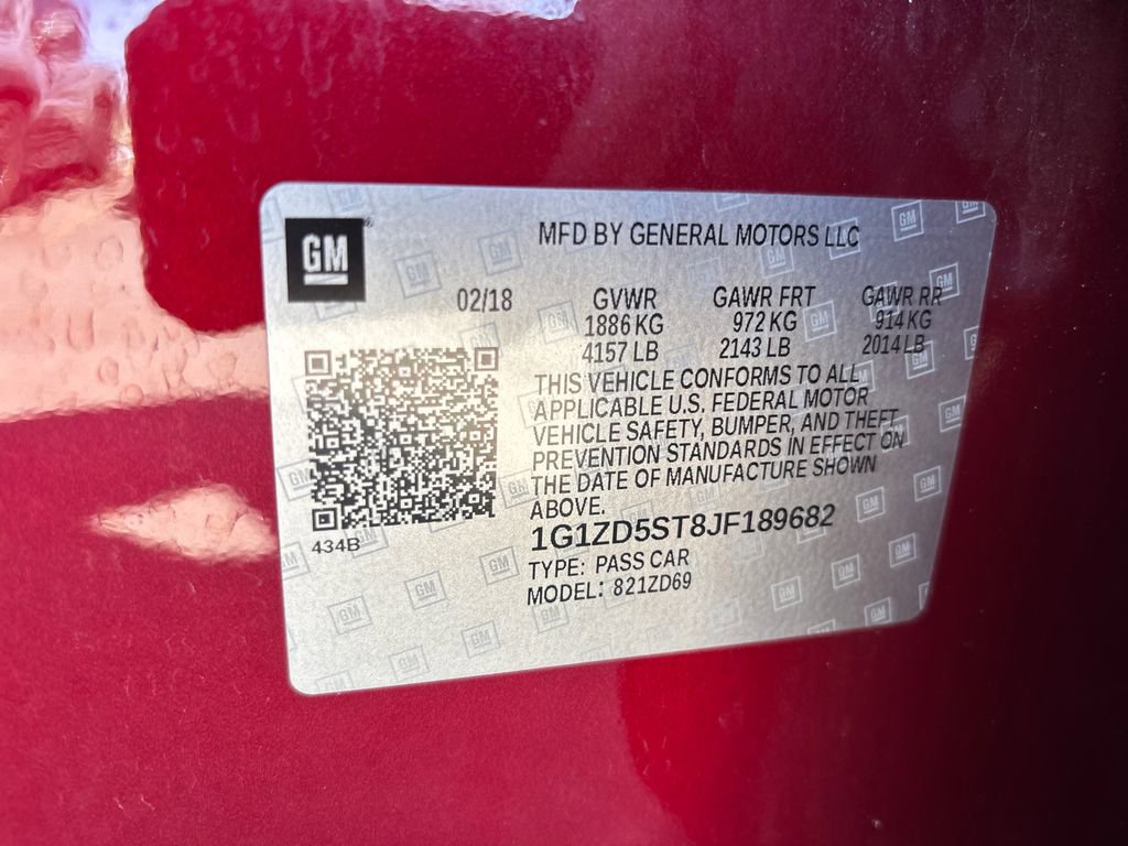 Used 2018 Chevrolet Malibu LT w/ Leather Package FWD image 10