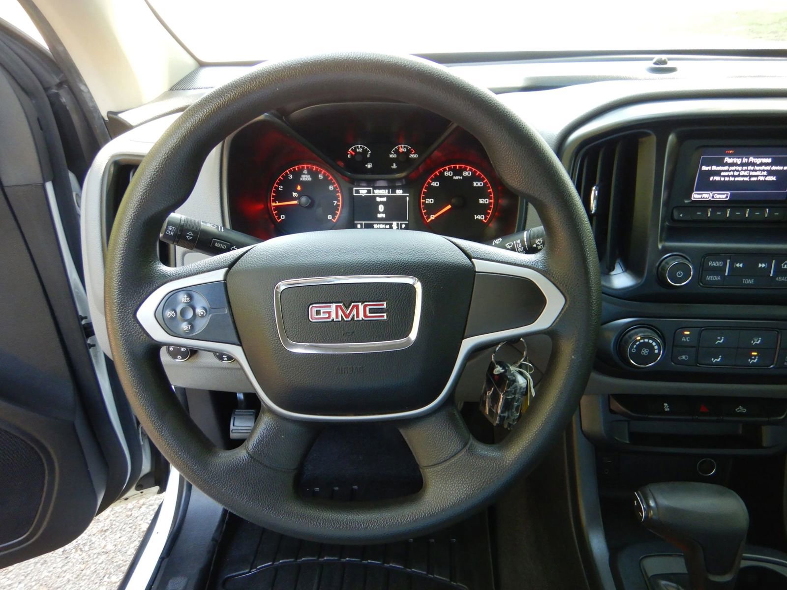 Used 2015 GMC Canyon 4x4 Extended Cab w/ Convenience Package image 14