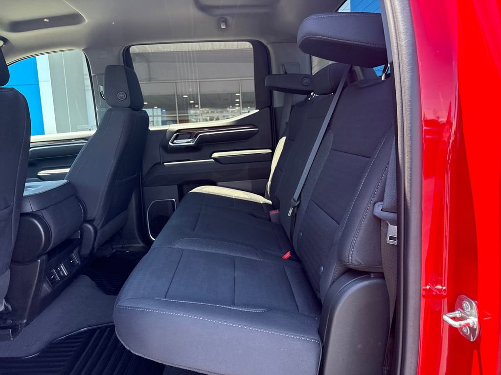 Used 2023 Chevrolet Silverado 1500 LT AWD/4WD image 37