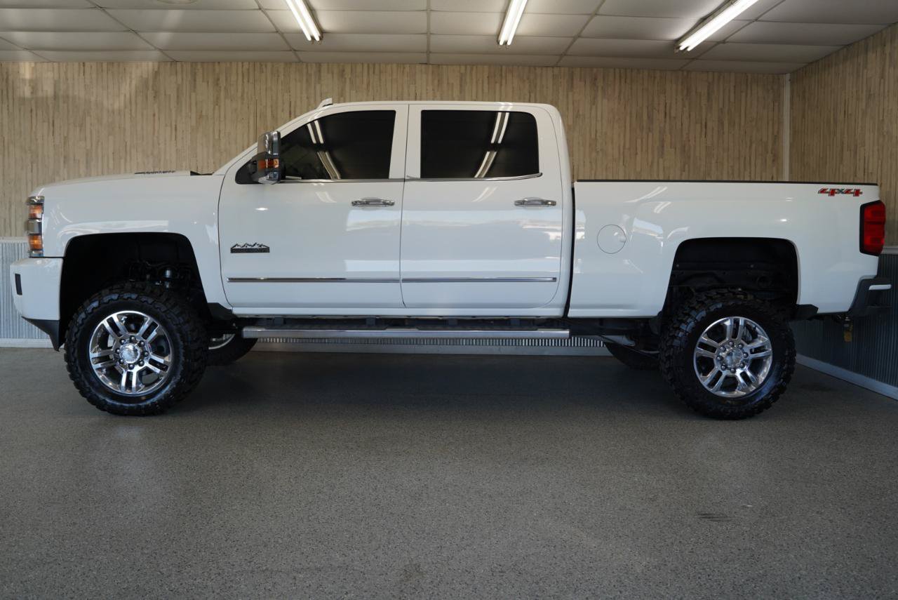 Used 2015 Chevrolet Silverado 2500 High Country w/ Duramax Plus Package AWD/4WD image 5