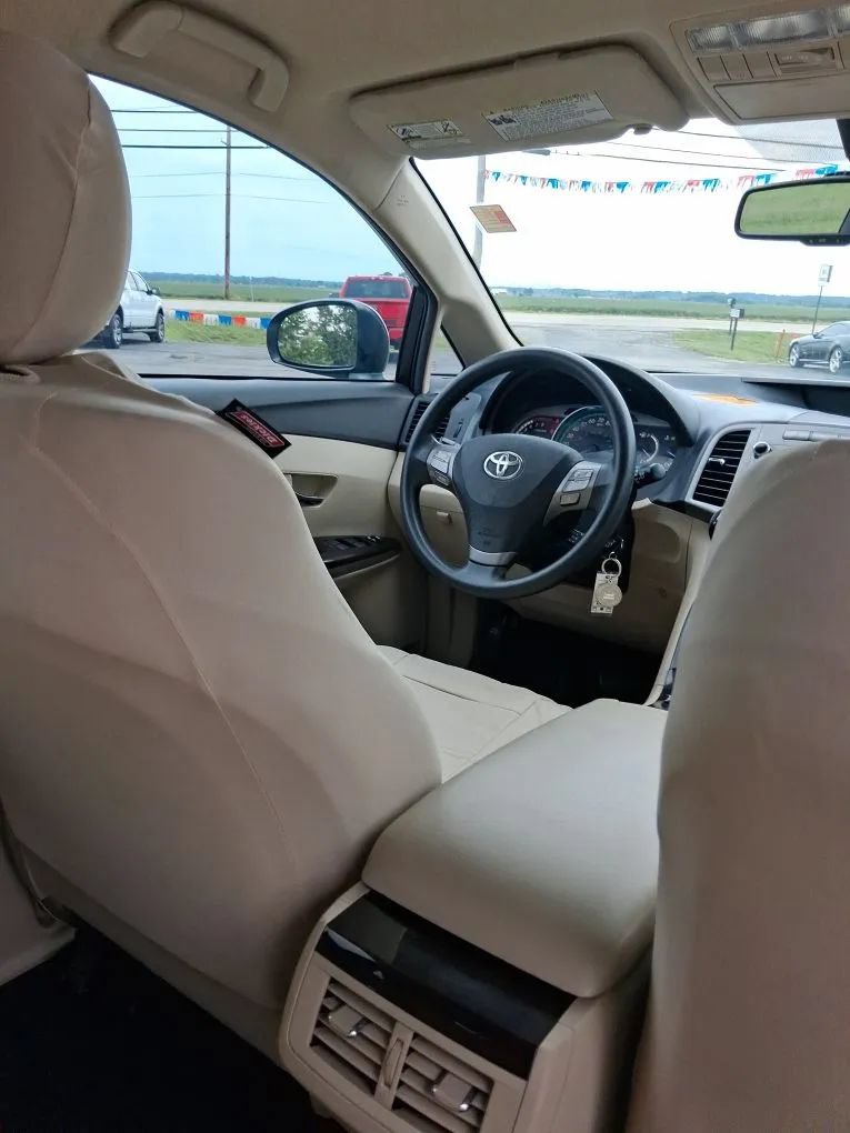 Used 2012 Toyota Venza LE w/ LE Convenience Pkg FWD image 30