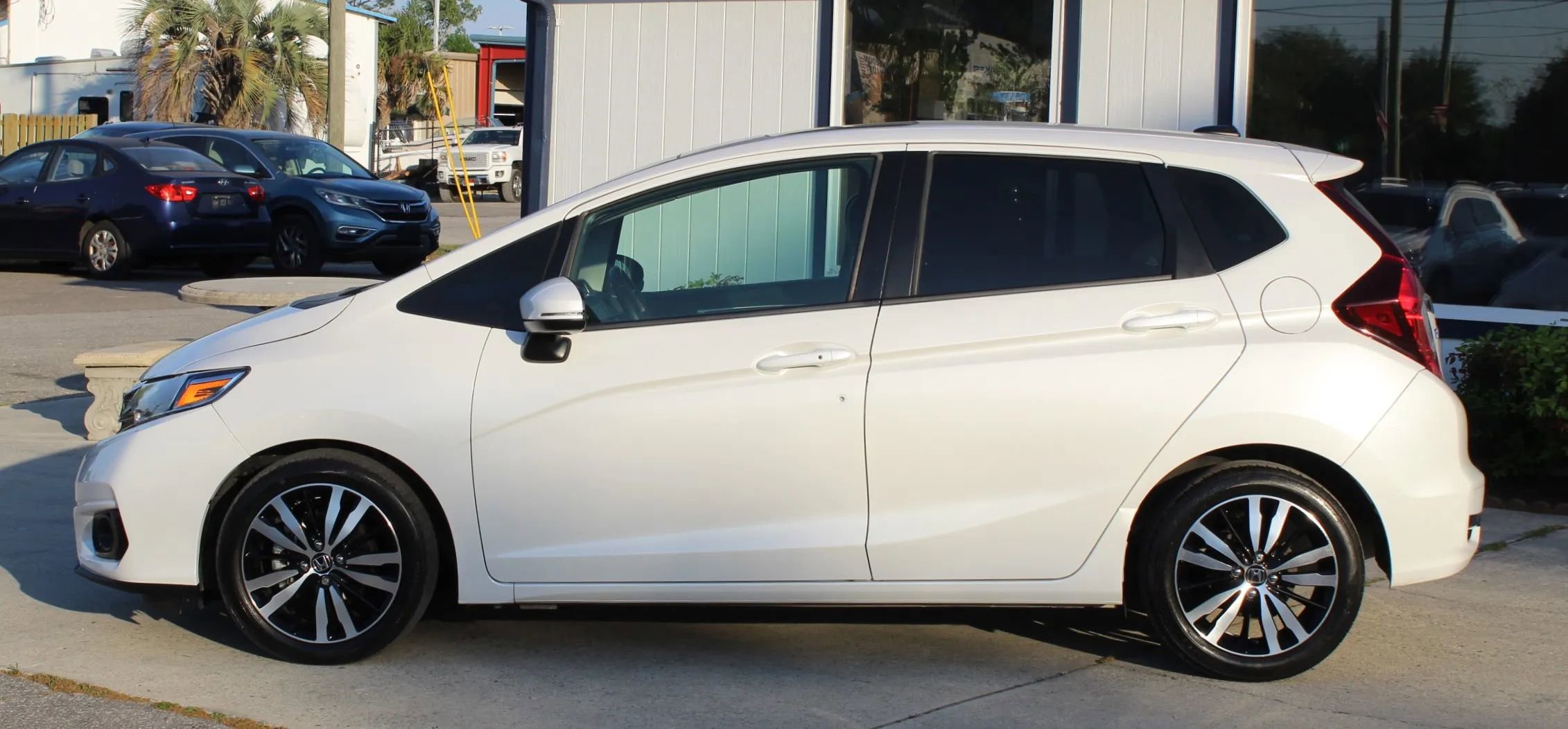 Used 2020 Honda Fit EX-L image 2
