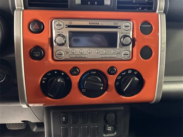 Used 2013 Toyota FJ Cruiser 4WD image 17