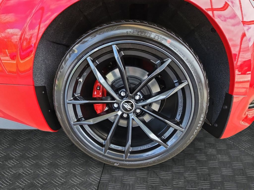 New 2025 Nissan Z Performance w/ Floor Mat Package RWD image 15
