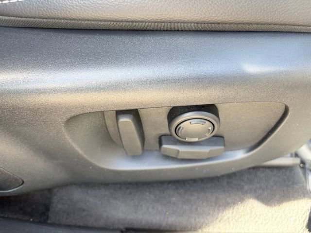 Used 2023 Land Rover Range Rover Velar R-Dynamic S AWD/4WD image 21