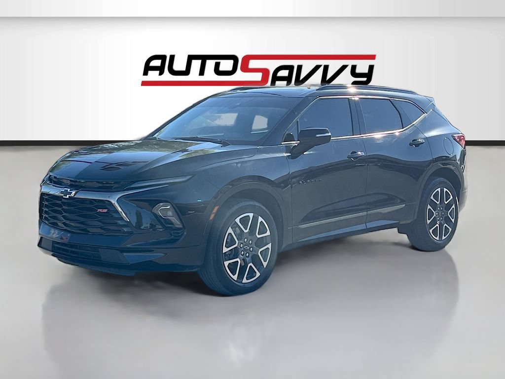 Used 2023 Chevrolet Blazer RS w/ Driver Confidence II Package FWD image 3