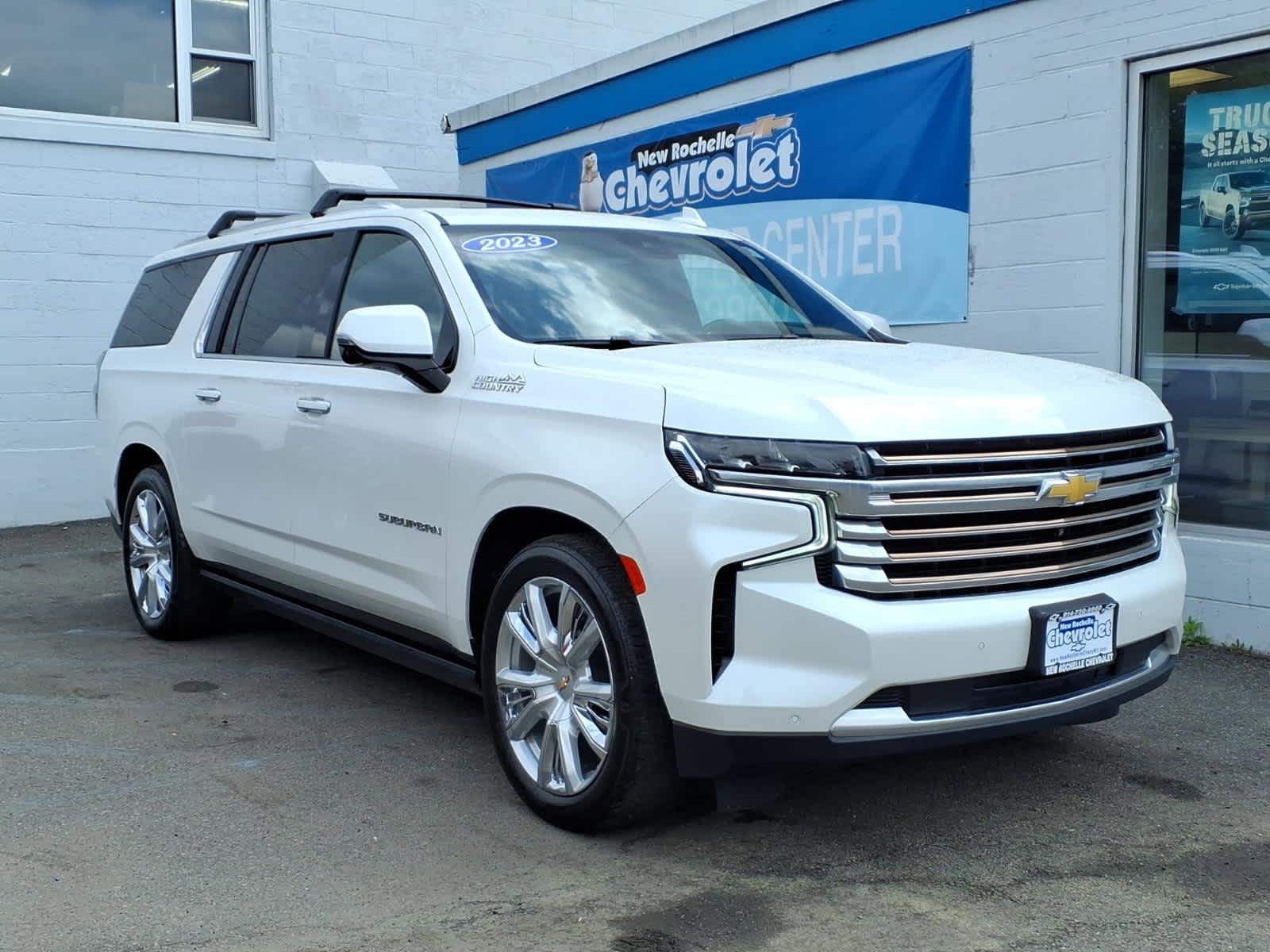Used 2023 Chevrolet Suburban High Country AWD/4WD image 1