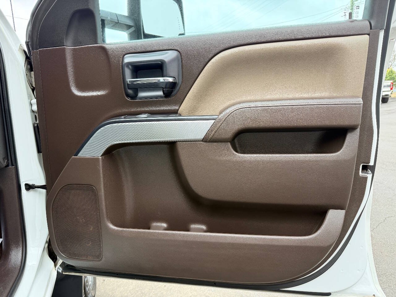 Used 2015 Chevrolet Silverado 2500 LT w/ LT Convenience Package AWD/4WD image 38