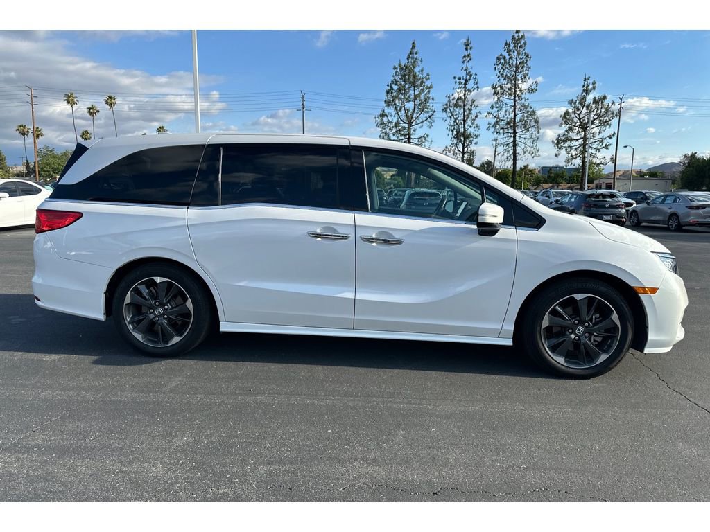 Used 2024 Honda Odyssey Elite image 7