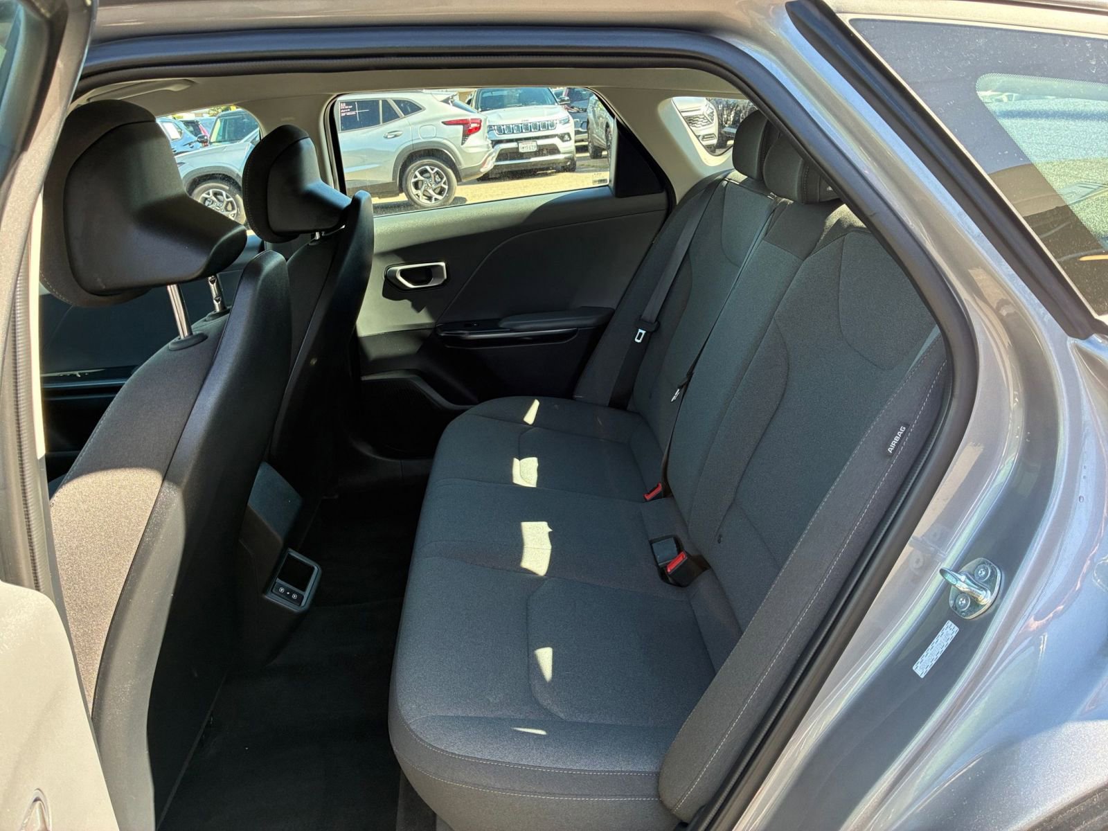 Used 2025 Kia K4 FWD image 24