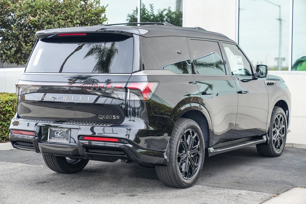 New 2026 INFINITI QX80 4WD w/ Sport Exterior Package image 6