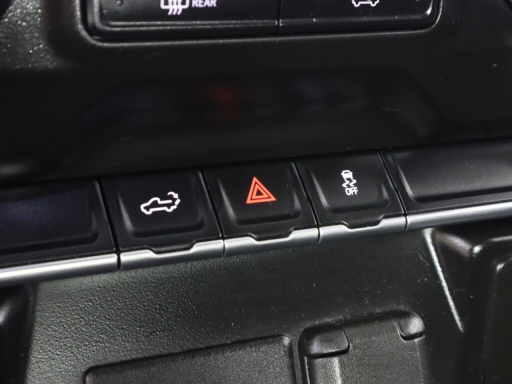 Used 2020 Chevrolet Silverado 1500 Custom image 21