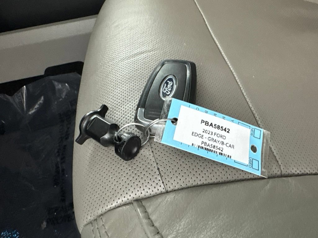 Used 2015 Ford F150 Lariat w/ Equipment Group 501A Mid AWD/4WD image 31