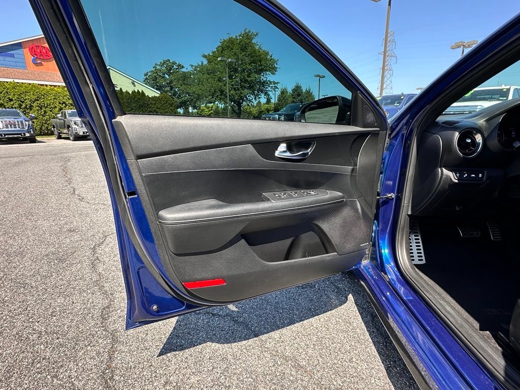 Used 2021 Kia Forte GT-Line w/ GT-Line Premium Package FWD image 22