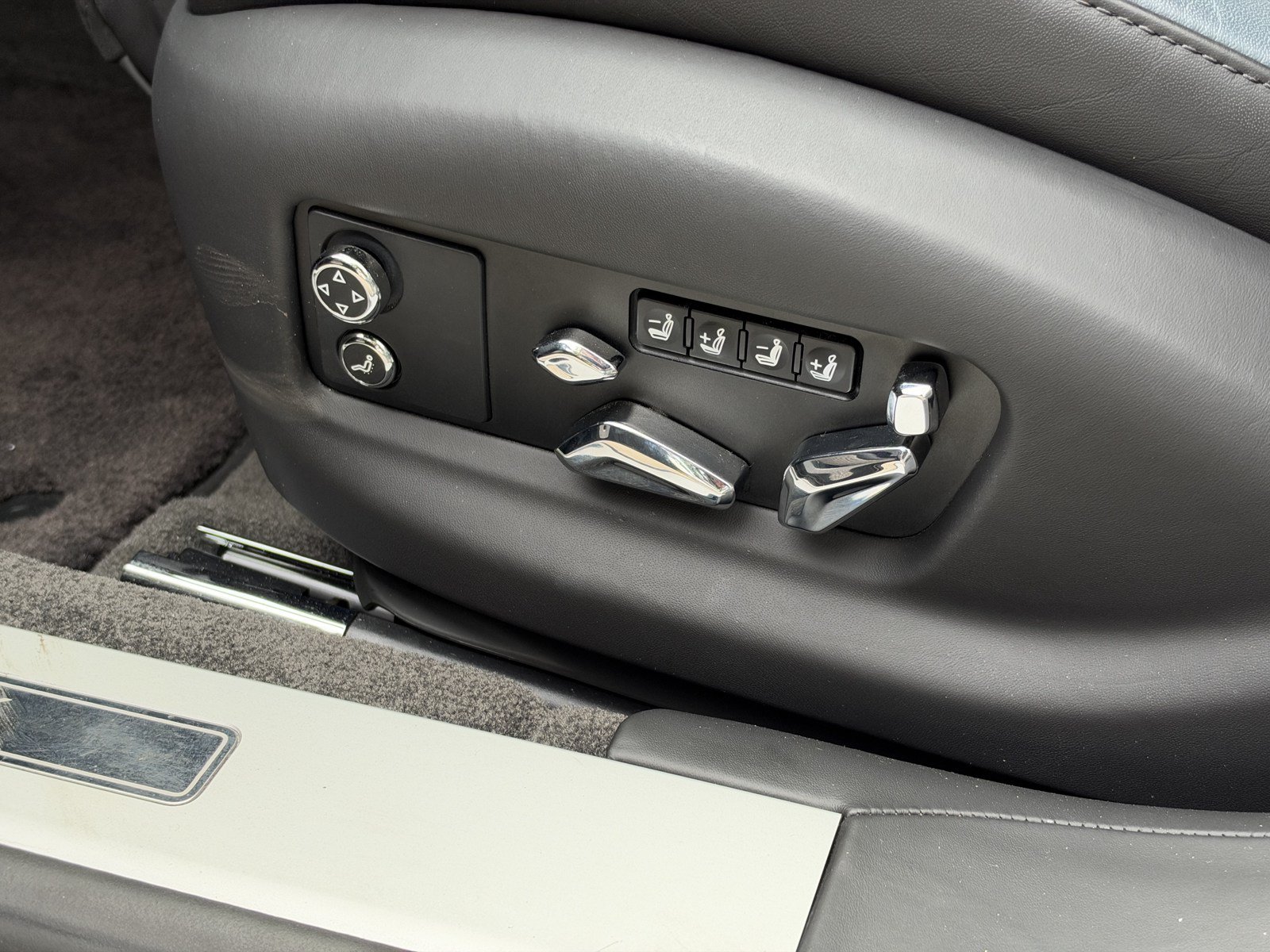 Certified 2023 Bentley Flying Spur W12 AWD/4WD image 18