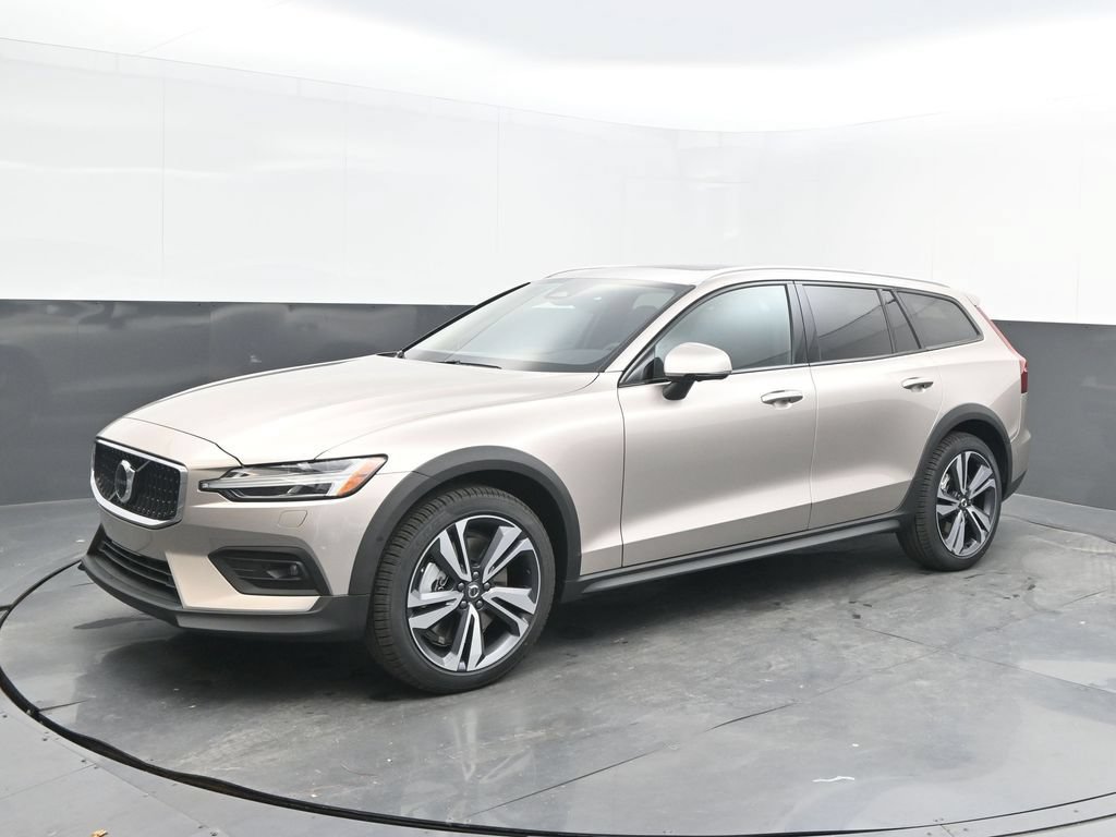 New 2026 Volvo V60 B5 Cross Country Plus w/ Protection Package Premier AWD/4WD image 1