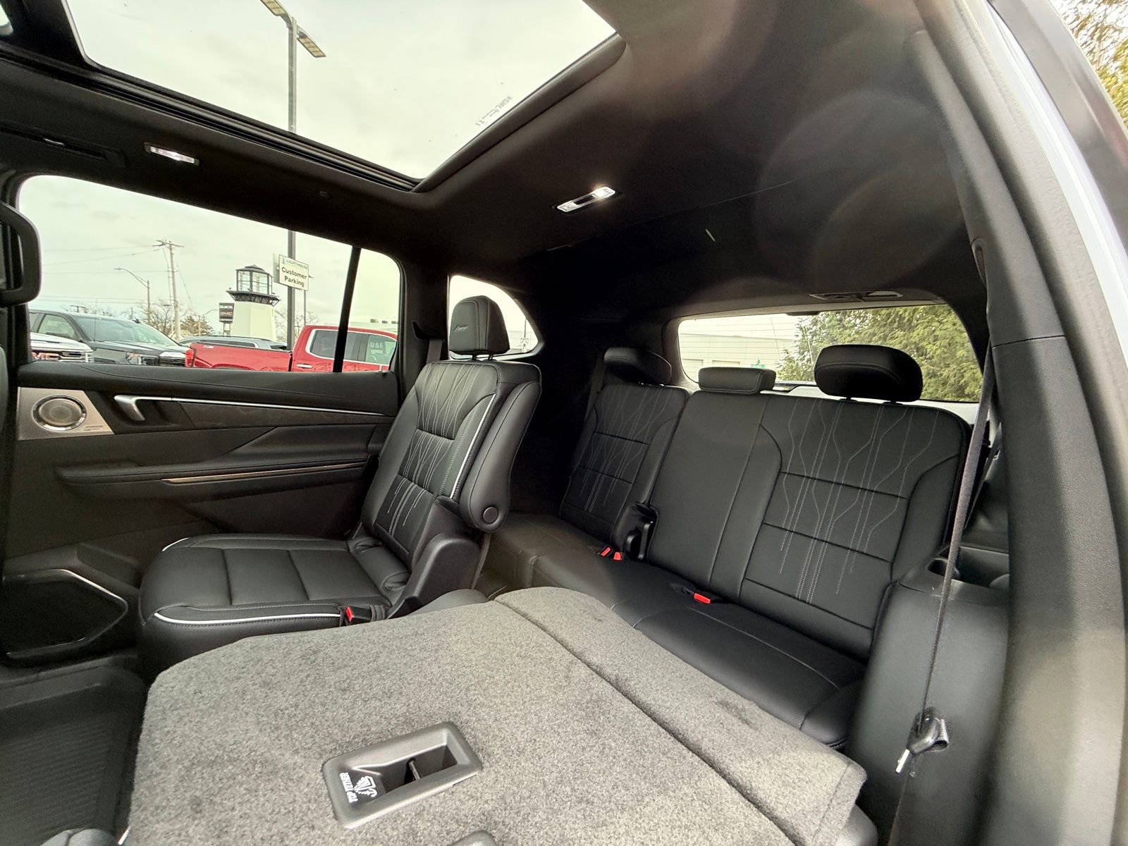 New 2026 Buick Enclave Avenir w/ Super Cruise Package image 17