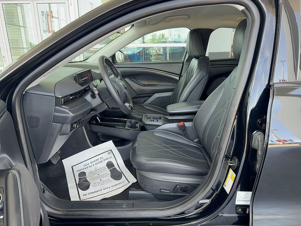 Certified 2025 Ford Mustang Mach-E Select RWD image 12