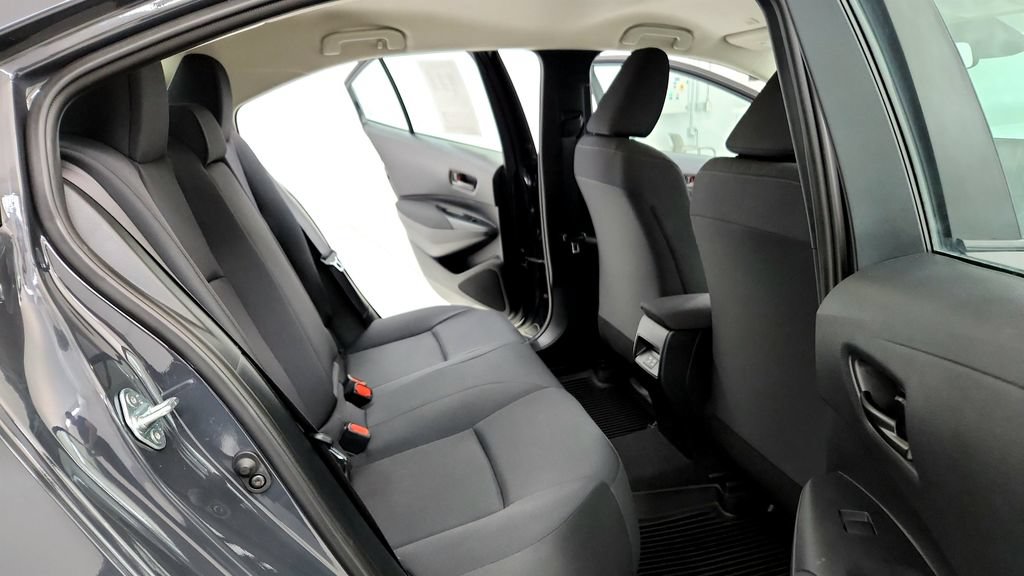 Used 2024 Toyota Corolla LE FWD image 18