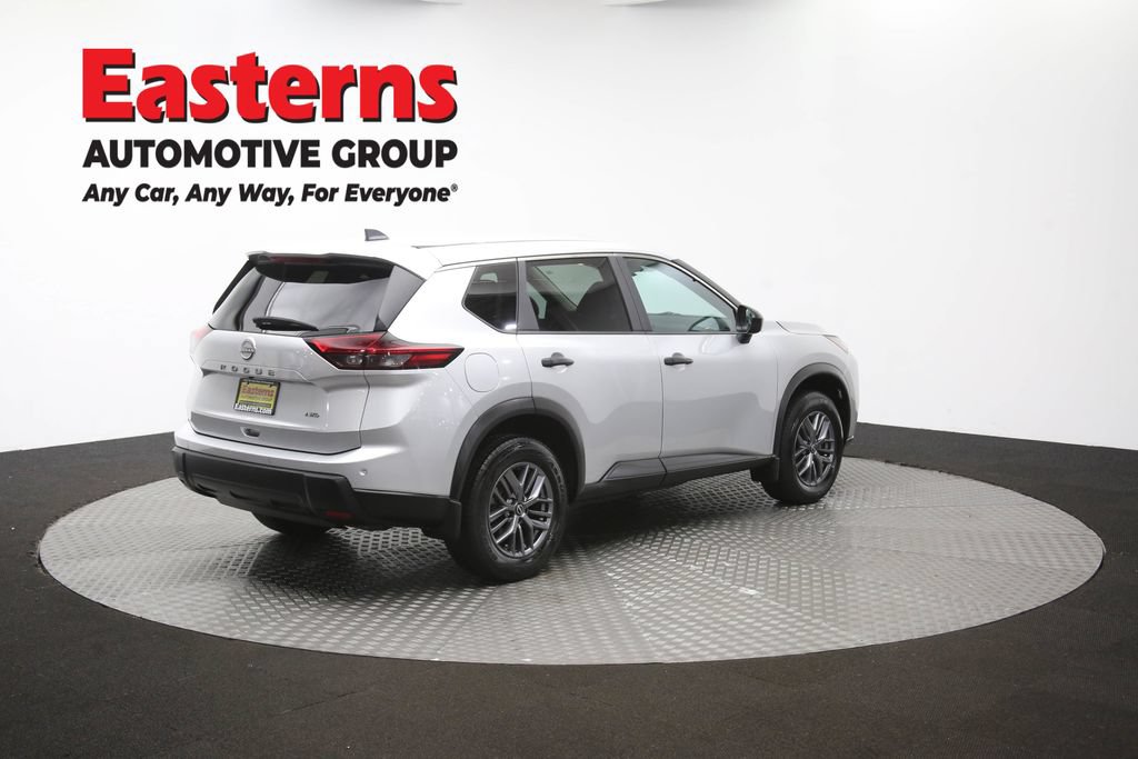 Used 2024 Nissan Rogue S AWD/4WD image 42