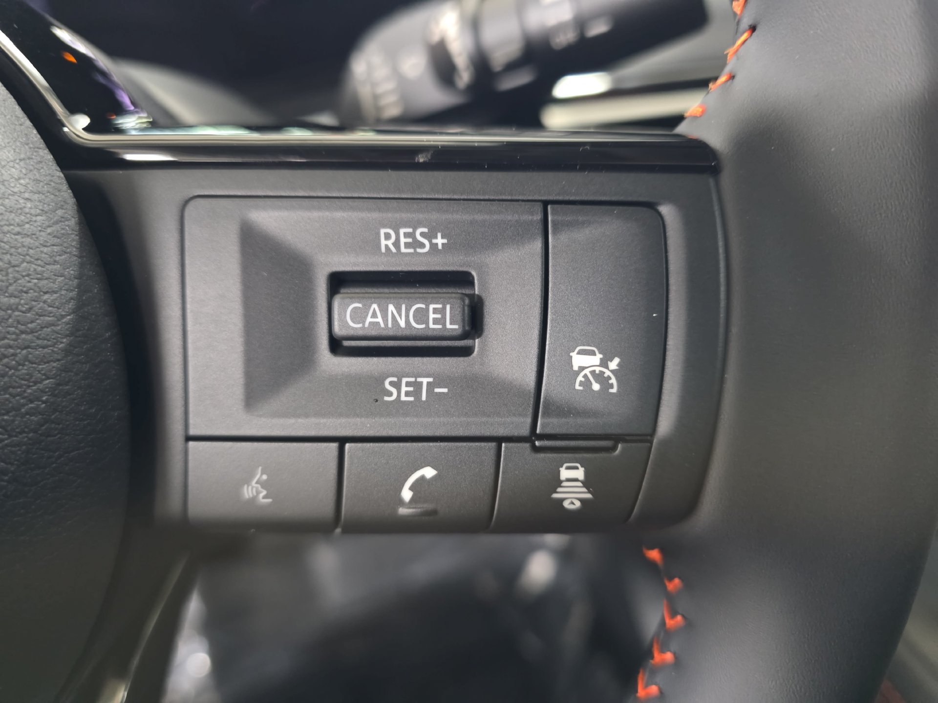 New 2027 Nissan Kicks SV w/ Rock Creek Edition AWD/4WD image 17