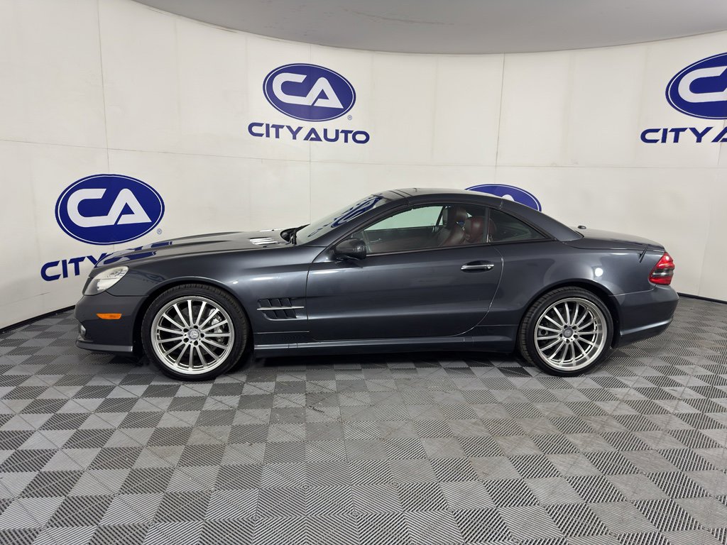 Used 2011 Mercedes-Benz SL 550 image 6