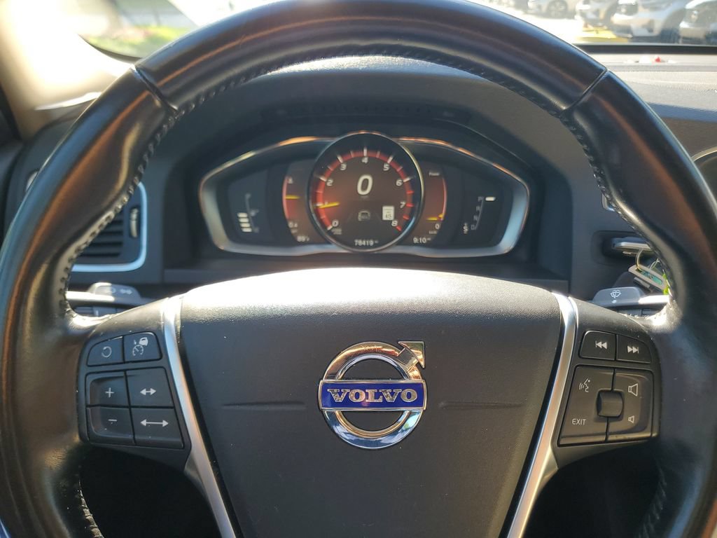 Used 2017 Volvo S60 T5 Inscription Platinum w/ Climate Package FWD image 21