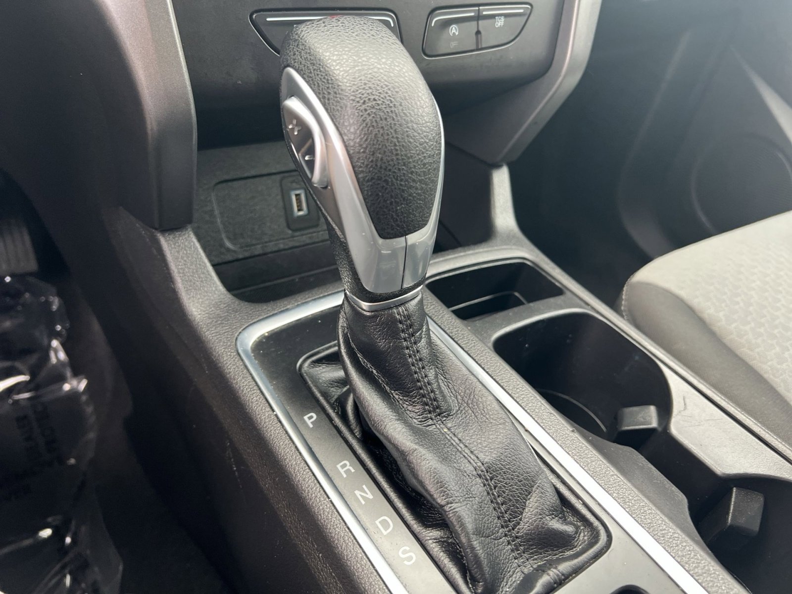 Used 2019 Ford Escape SE image 18