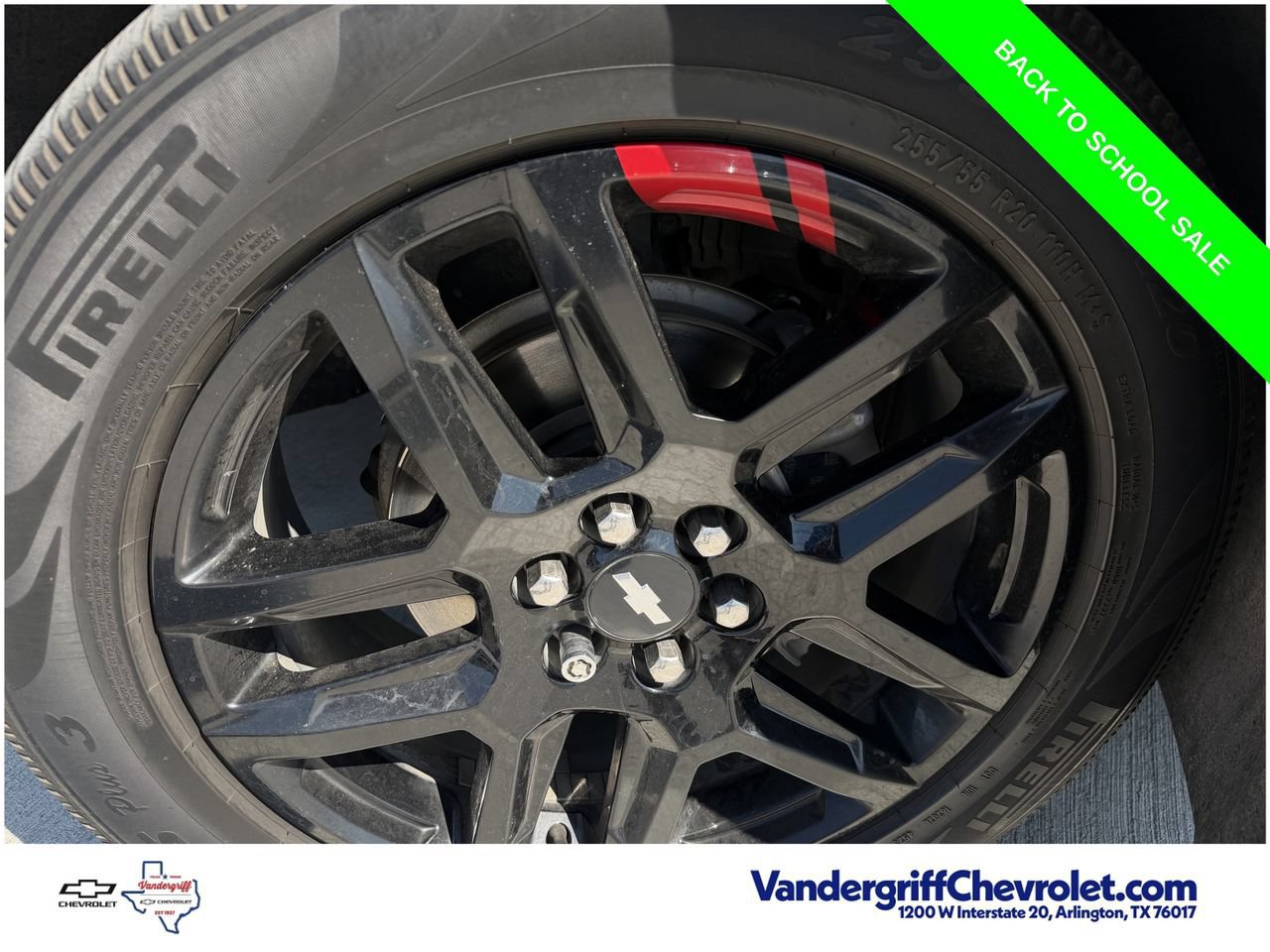 Used 2021 Chevrolet Traverse Premier w/ Redline Edition FWD image 7