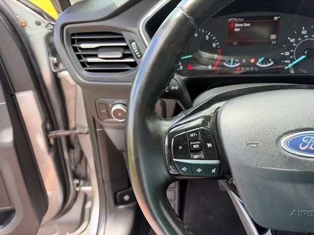 Used 2022 Ford Escape SEL AWD/4WD image 16