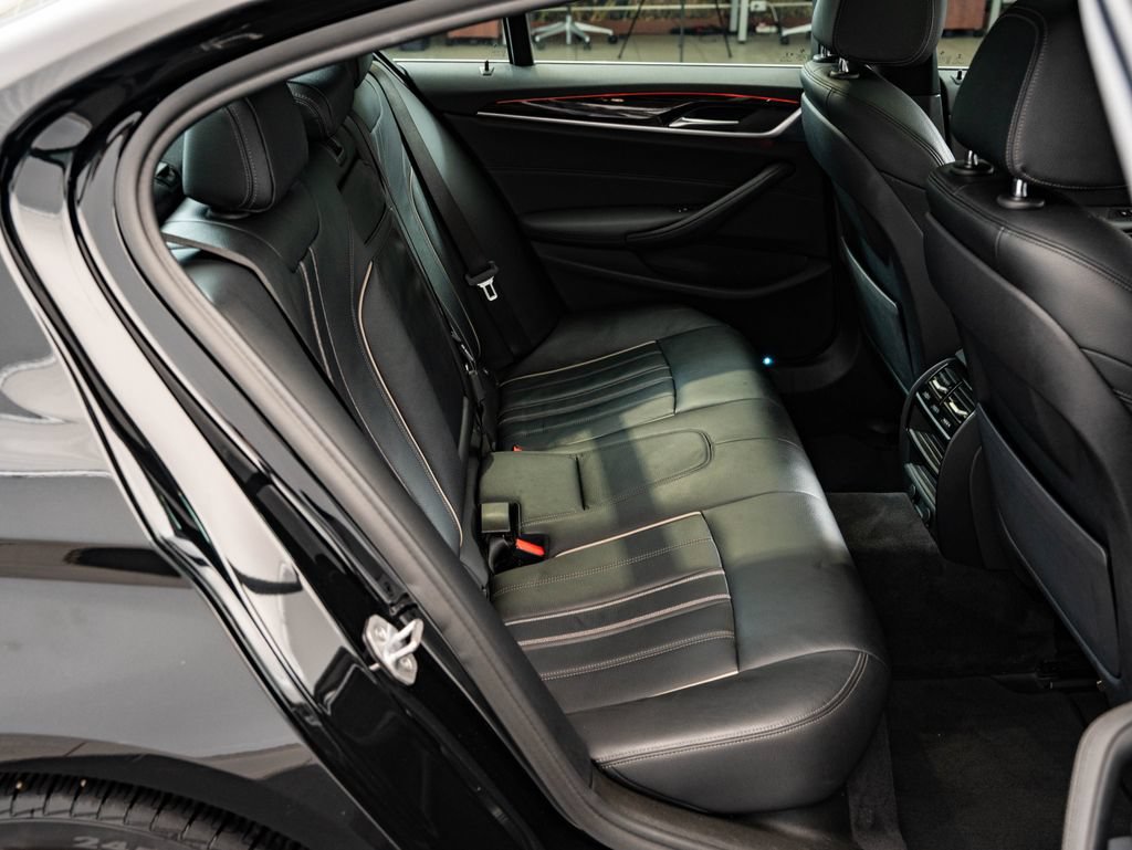 Used 2019 BMW 540i RWD image 45
