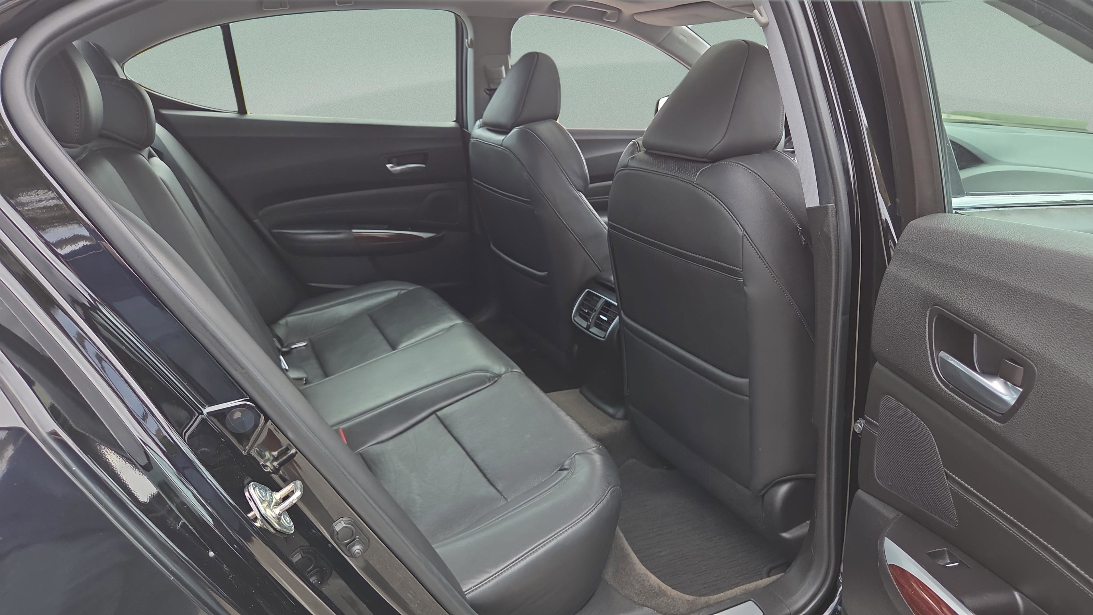 Used 2015 Acura TLX w/ Technology Package FWD image 15