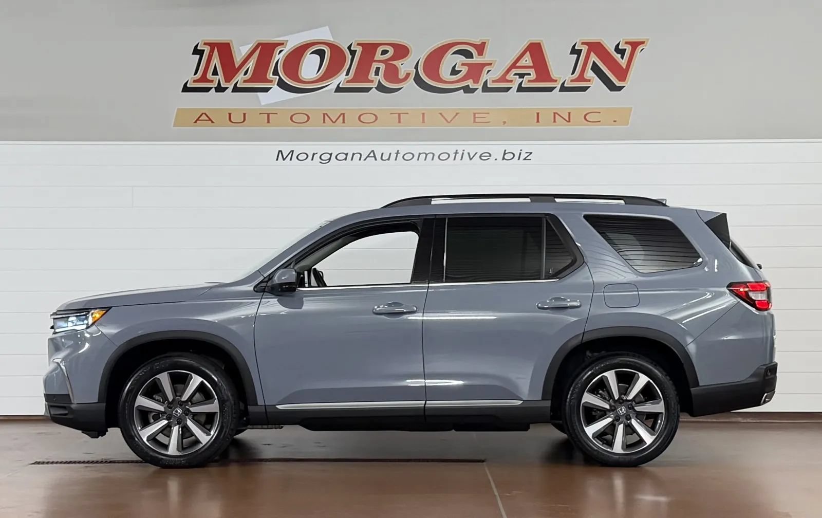 Used 2023 Honda Pilot Touring image 6