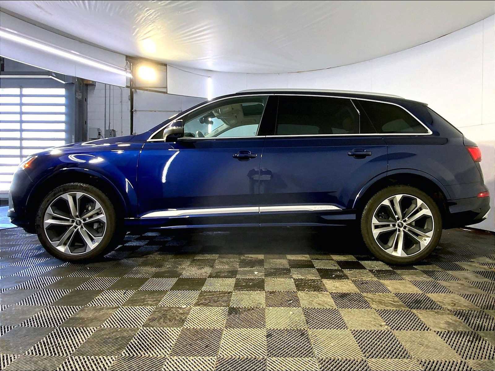 Used 2023 Audi Q7 3.0T Premium Plus image 2