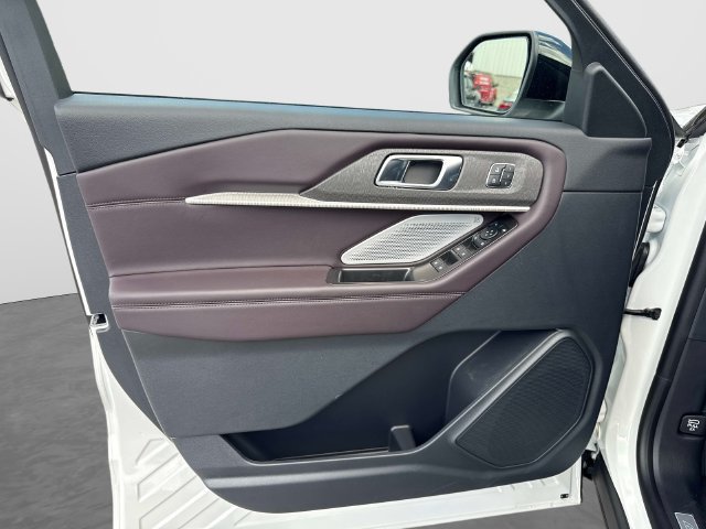 New 2027 Ford Explorer Platinum RWD image 20