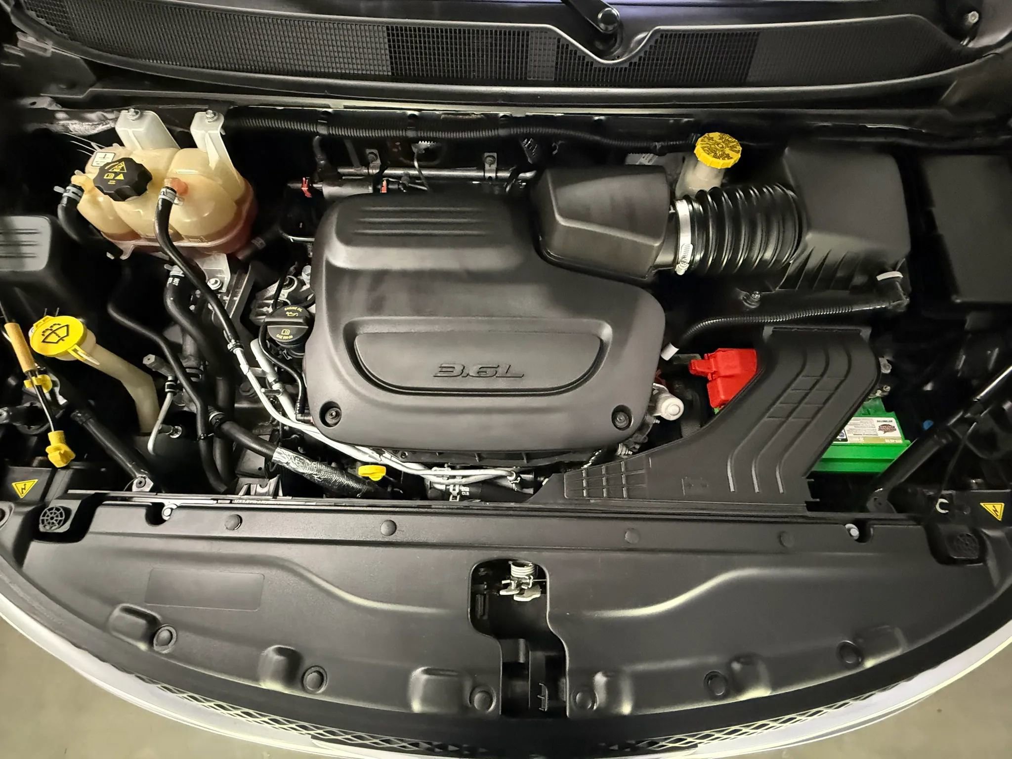 Used 2020 Chrysler Pacifica Limited FWD image 23