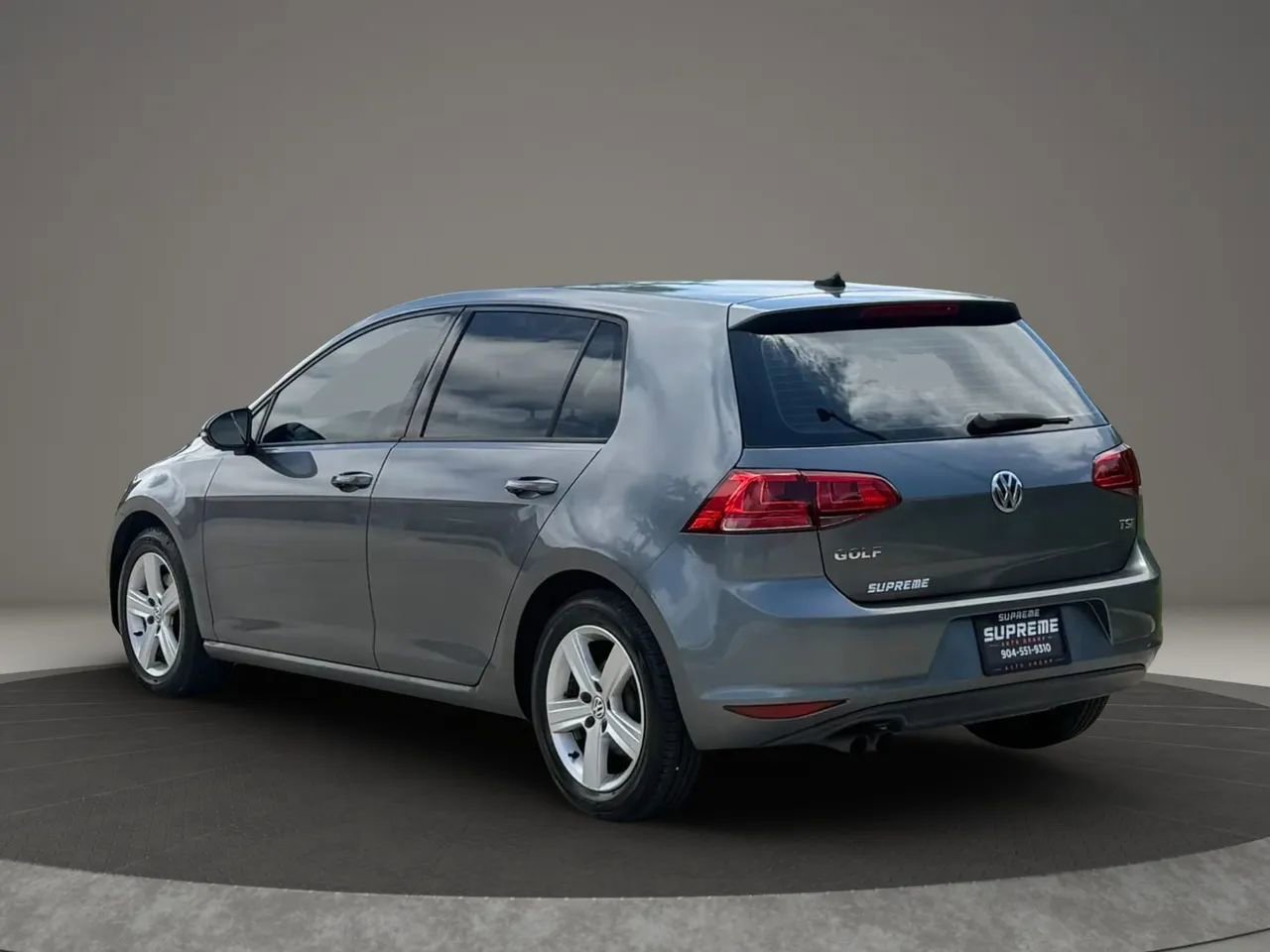 Used 2017 Volkswagen Golf Wolfsburg Edition FWD image 5