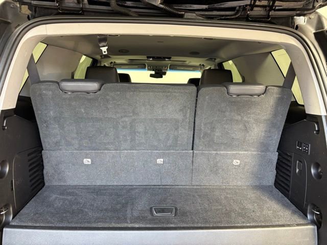 Used 2018 Cadillac Escalade Premium Luxury AWD/4WD image 21