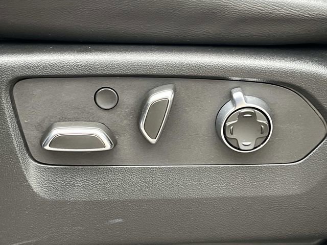 Used 2023 Cadillac Escalade ESV Sport Platinum image 38